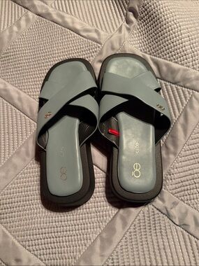 Cloe Women's Crisscross Slide Sandals in Light Blue